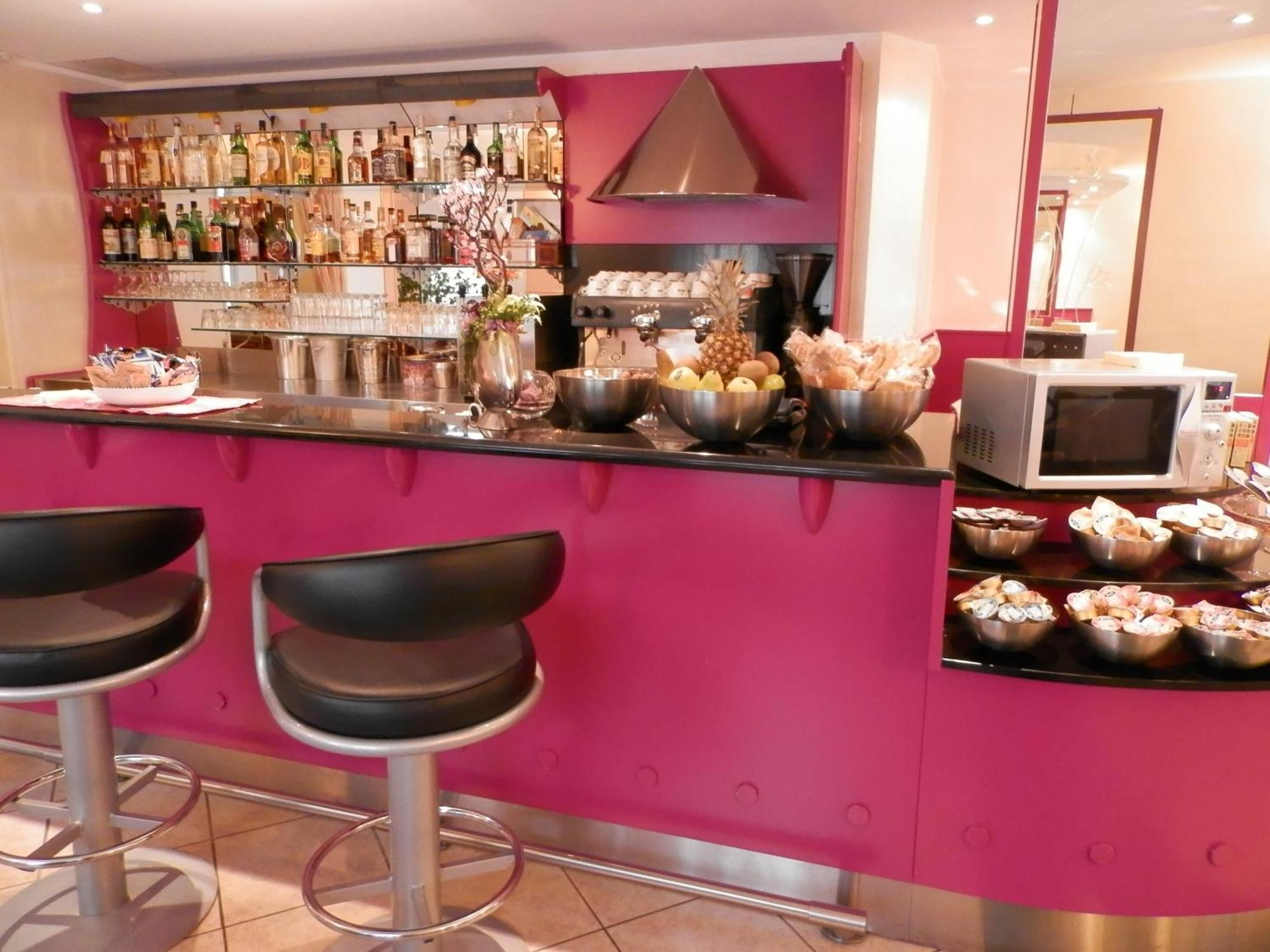 Augustus Hotel Biella Bagian luar foto